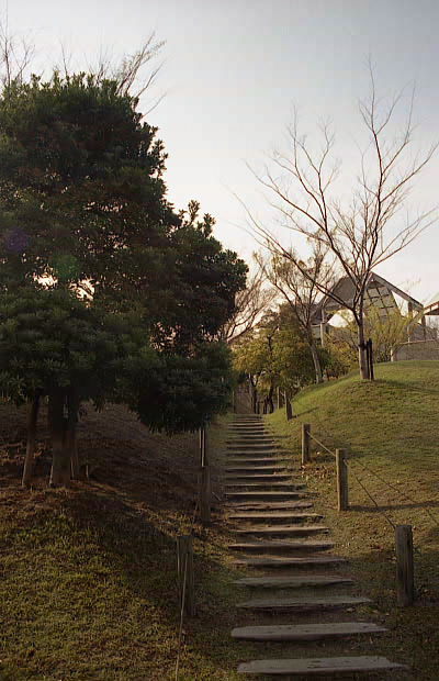 ���ˑ勴�L�O����
(400�~620pixel,60.1KB)