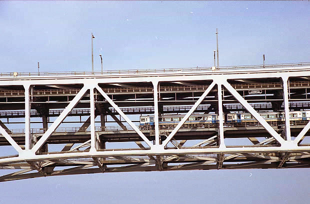 ���ˑ勴�L�O����
(620�~408pixel,64.3KB)