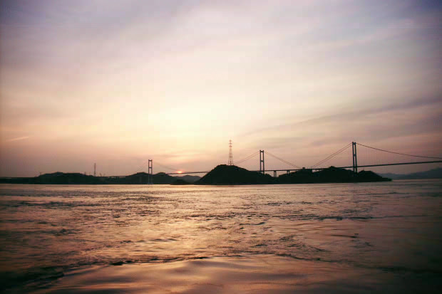 ���܂Ȃ݊C���̗[���
(620�~413pixel,44.3KB)