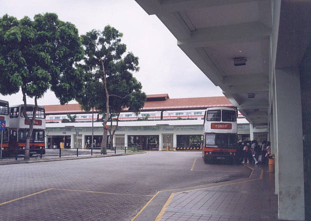 �V���K�|�[��
(620�~442pixel,46.8KB)