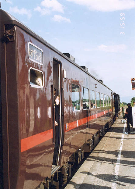 ���G�E�b�䓇�w
(444�~620pixel,51.9KB)