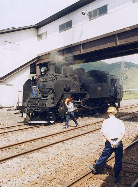 ���G�E�b�䓇�w
(457�~620pixel,65.8KB)