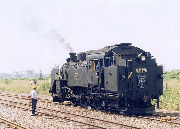 ���G�E�b�䓇�w
(620�~445pixel,49.5KB)