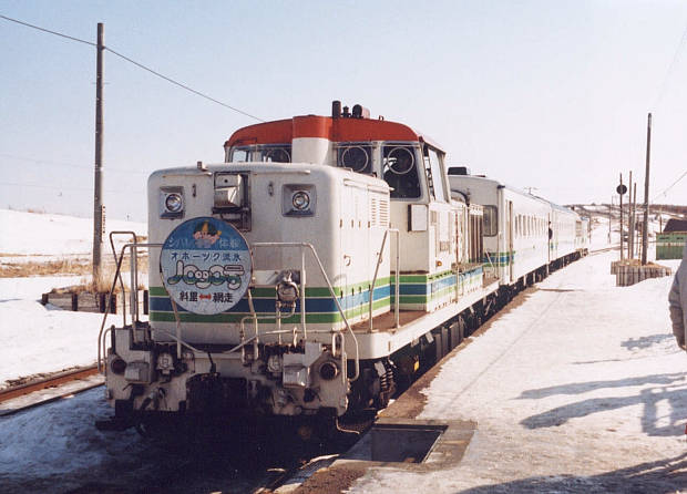 �Η��E�k�l
(620�~446pixel,46.0KB)