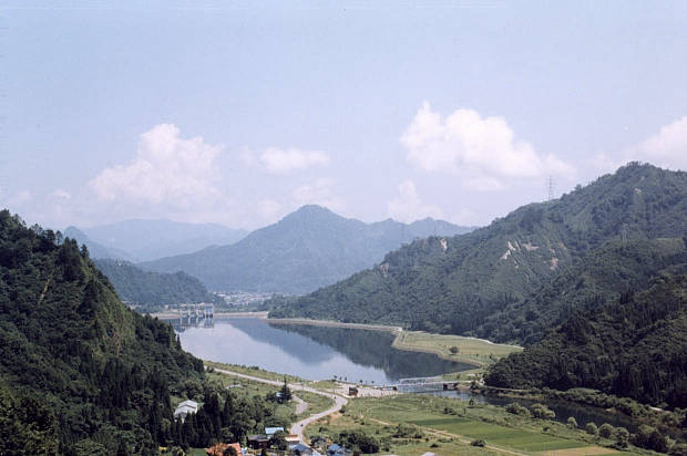 ����
(620�~412pixel,35.8KB)