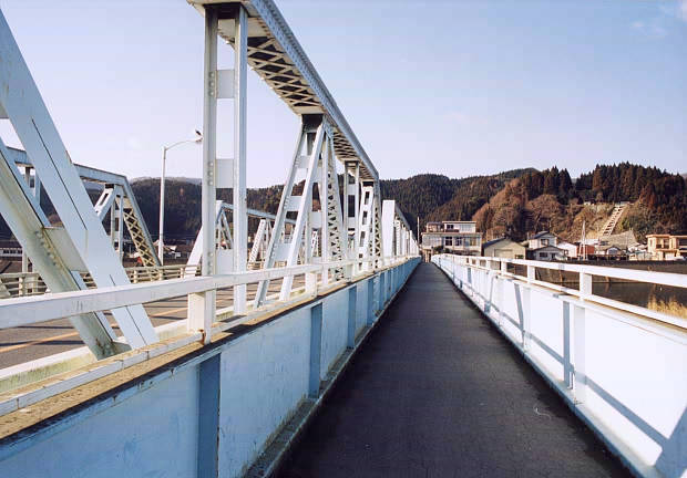 ���O���c
(620�~432pixel,46.2KB)