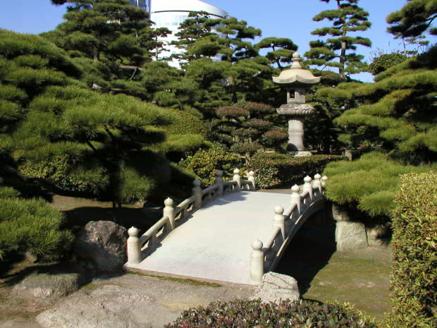 �����E�ʑ�����
(620�~465pixel,106.3KB)