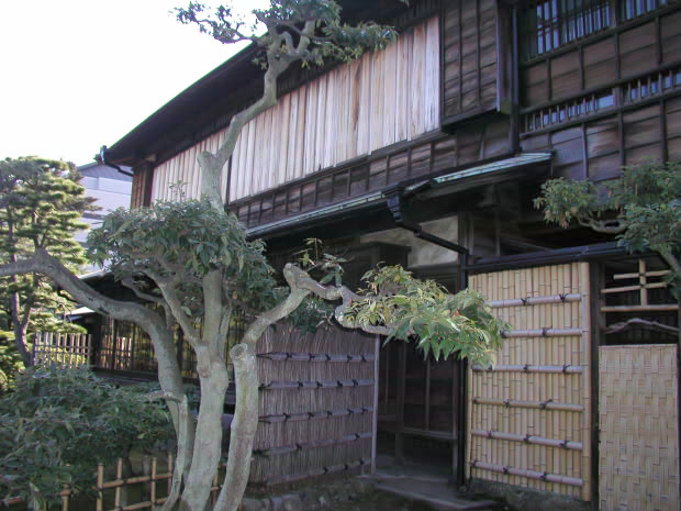 �����E�ʑ�����
(620�~465pixel,86.3KB)