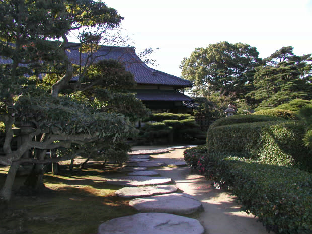 �����E�ʑ�����
(620�~465pixel,92.6KB)