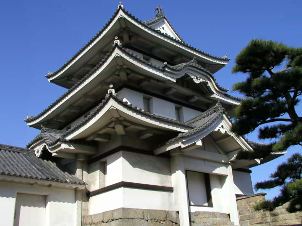 �����E�ʑ�����
(620�~465pixel,74.2KB)