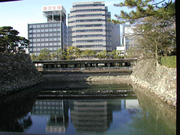 �����E�ʑ�����
(620�~465pixel,104.1KB)