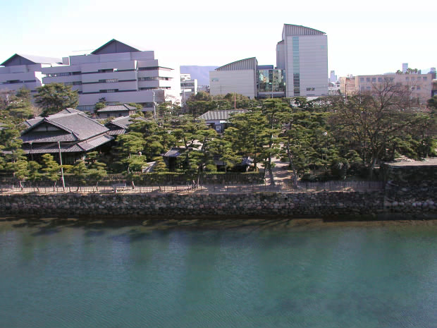 �����E�ʑ�����
(620�~465pixel,75.9KB)