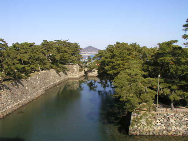 �����E�ʑ�����
(620�~465pixel,77.9KB)