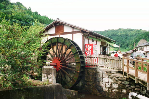 �|�c�E�킫���̗�
(620�~413pixel,102.3KB)