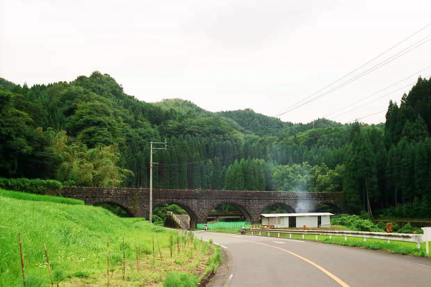 �|�c�E�킫���̗�
(620�~413pixel,65.5KB)