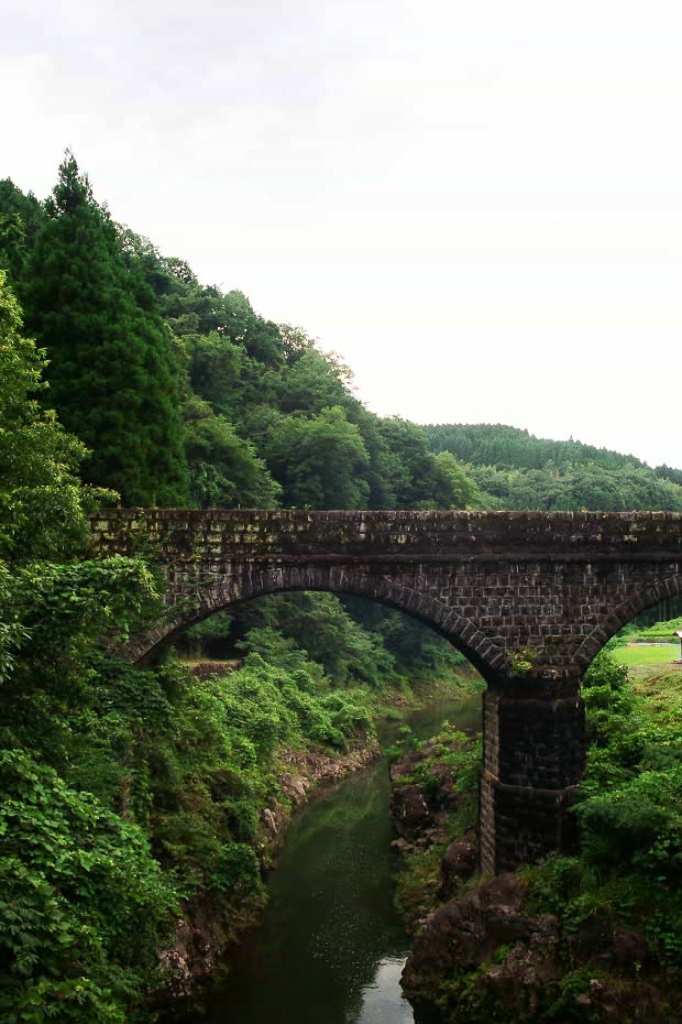 �|�c�E�킫���̗�
(620�~930pixel,142.5KB)