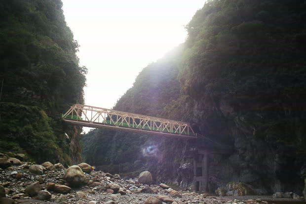 ���t�K���i��
(620�~413pixel,38.8KB)