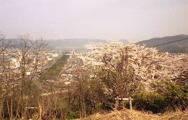 ��֌���
(620�~397pixel,74.6KB)