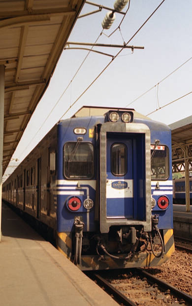 ��p�S�H�E�d��
(390�~620pixel,43.9KB)