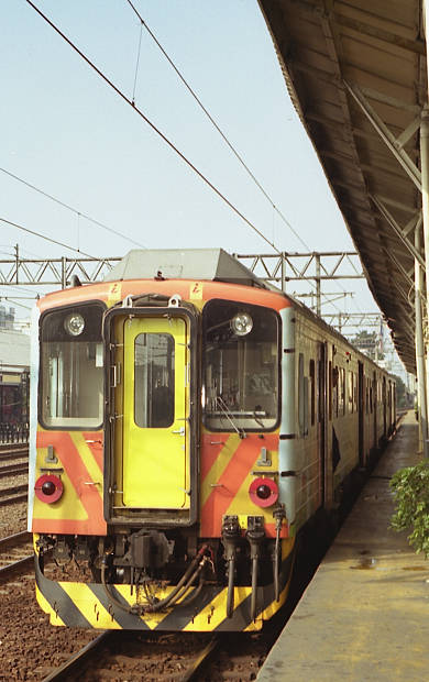 ��p�S�H�E��C�ċq
(390�~620pixel,50.4KB)