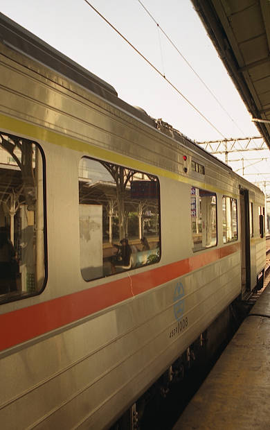 ��p�S�H�E��C�ċq
(390�~620pixel,37.8KB)