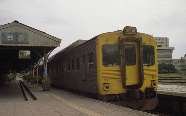 ��p�S�H�E�ĉ�
(620�~388pixel,28.3KB)