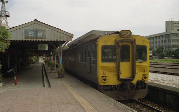 ��p�S�H�E�ĉ�
(620�~389pixel,31.4KB)