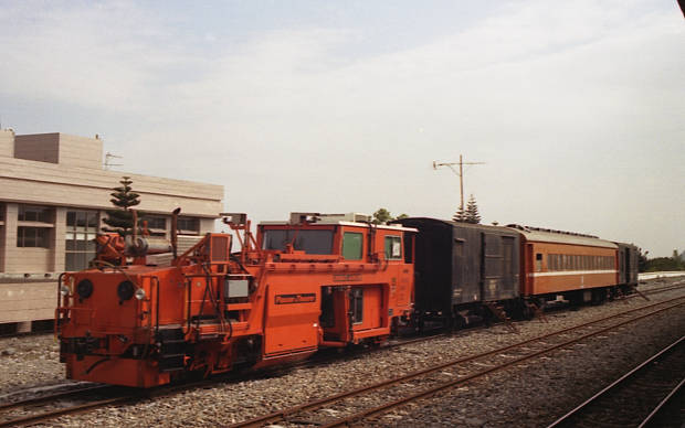 ��p�S�H�E���̑�
(620�~388pixel,36.4KB)