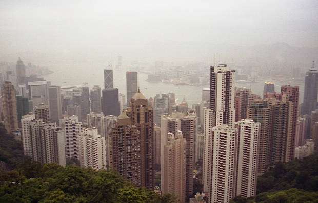 �r�N�g���A�s�[�N
(620�~397pixel,37.6KB)