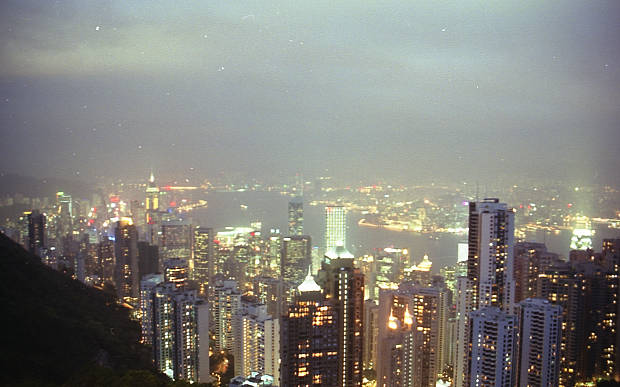 �r�N�g���A�s�[�N�E��i
(620�~387pixel,41.6KB)