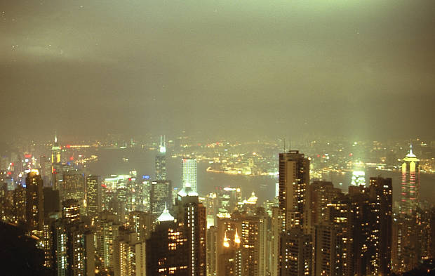 �r�N�g���A�s�[�N�E��i
(620�~393pixel,38.8KB)