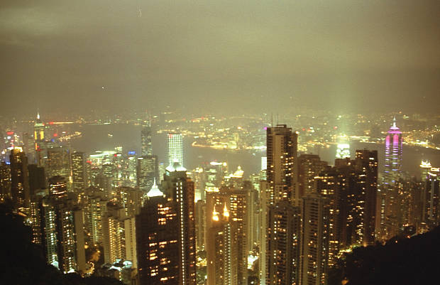 �r�N�g���A�s�[�N�E��i
(620�~401pixel,43.6KB)