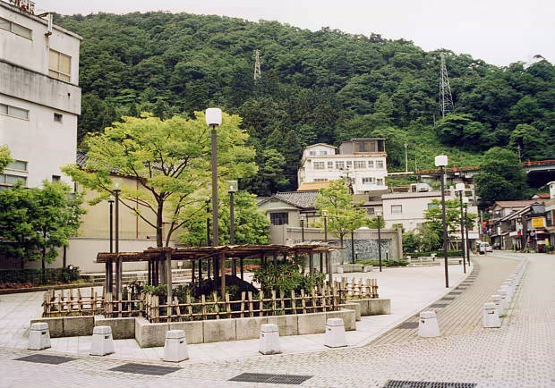 �R������E��
(620�~434pixel,73.0KB)