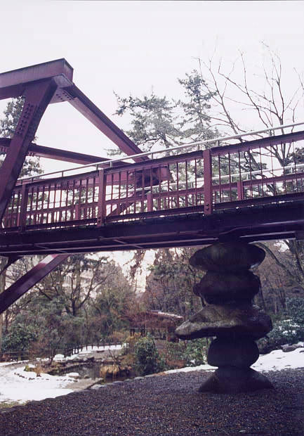 �R������E�~
(433�~620pixel,57.1KB)