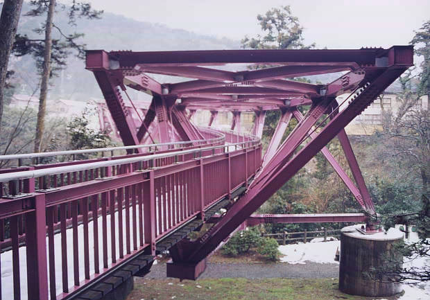 �R������E�~
(620�~433pixel,59.4KB)