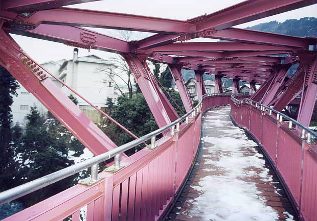 �R������E�~
(620�~433pixel,62.7KB)