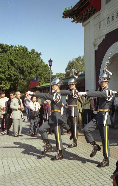 �����K
(396�~620pixel,52.5KB)