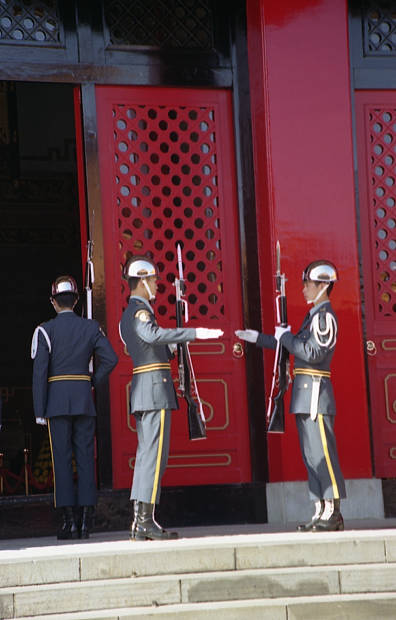 �����K
(396�~620pixel,41.9KB)