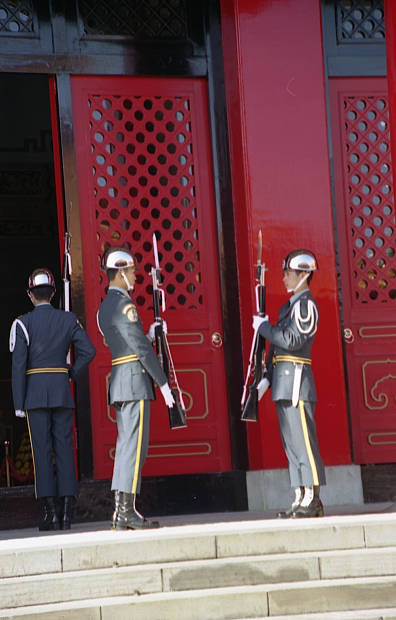 �����K
(396�~620pixel,44.1KB)