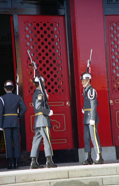 �����K
(396�~620pixel,43.9KB)