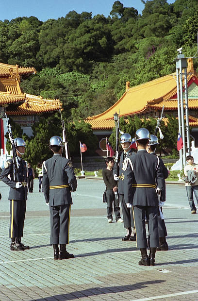 �����K
(408�~620pixel,73.2KB)