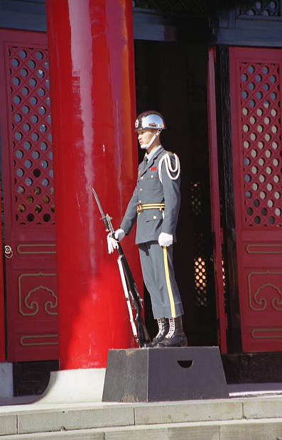 �����K
(397�~620pixel,41.1KB)