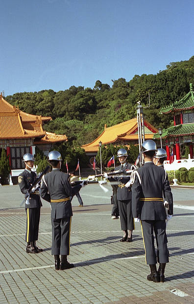 �����K
(396�~620pixel,58.9KB)